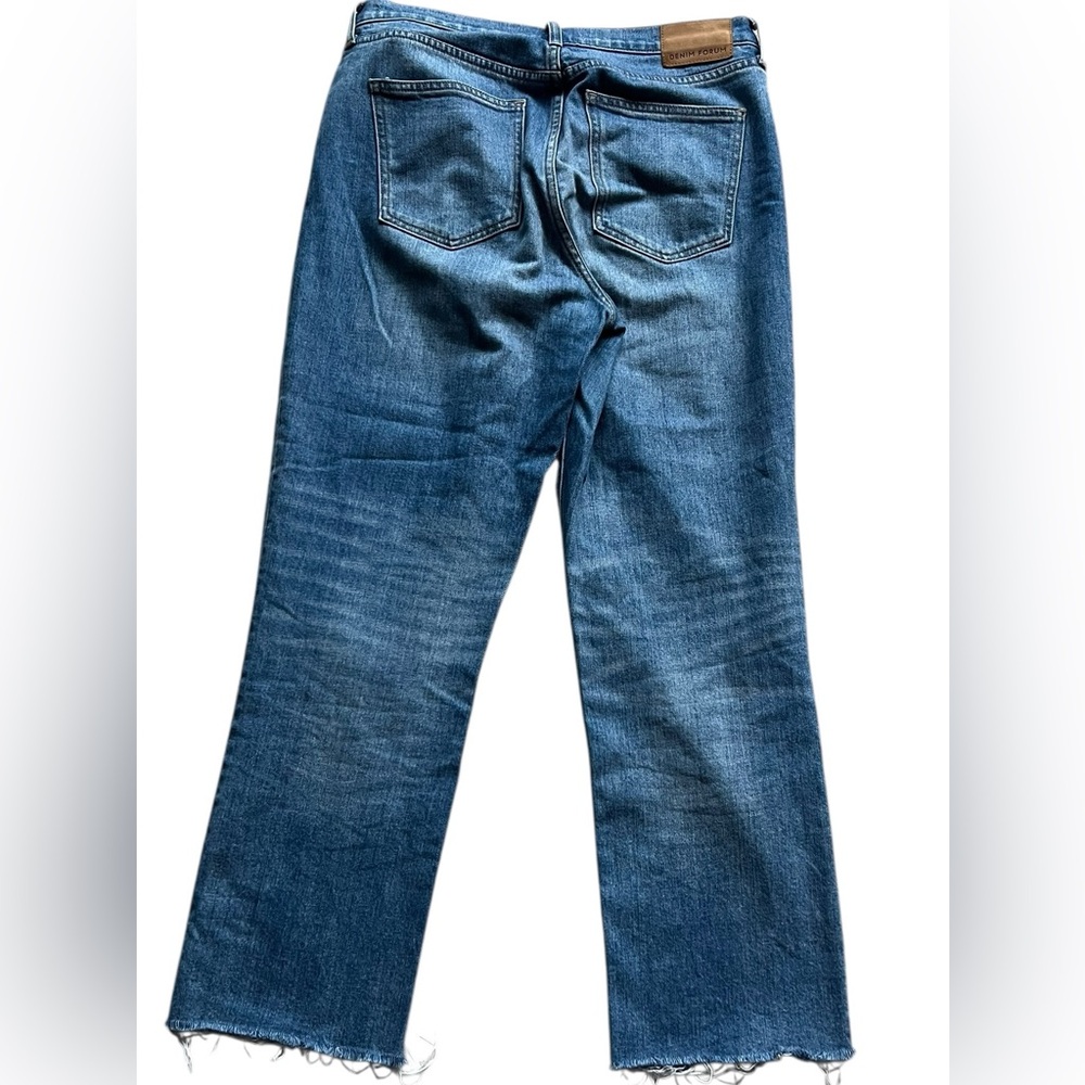 Aritzia Denim Forum The Arlo High Rise Straight Jeans Raw Hem Size 30 - Picture 6 of 14